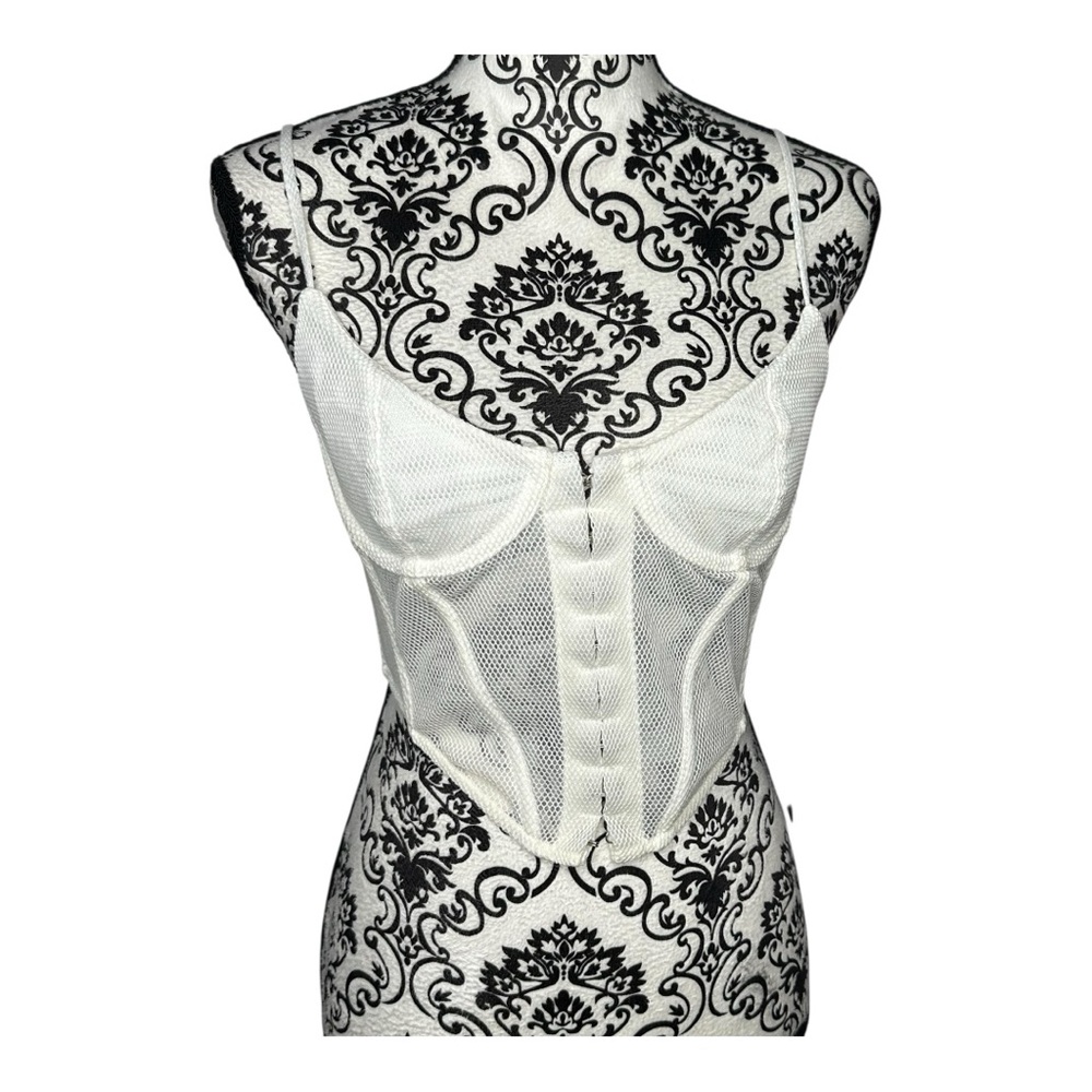 NWT White Fox Unapologetic Bustier White 
Size Small